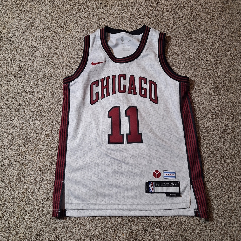 Nike Demar Derozan Chicago Bulls Jersey NBA Basketball Youth Size M 10/12 Boys